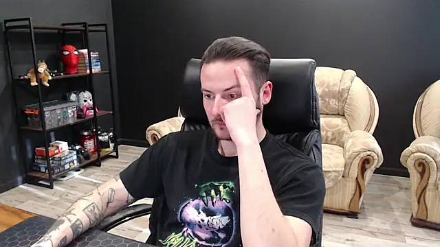 Вебкам-шоу MihasikD