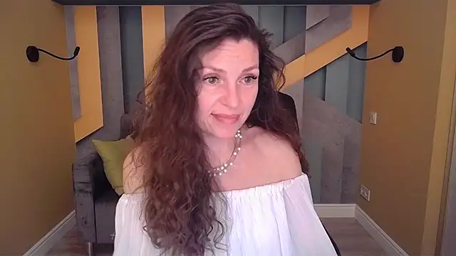 EllaLong Chat XXX in diretta