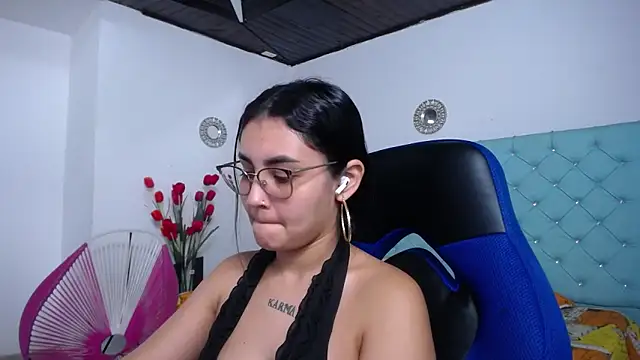 kathe-mills235 Chat XXX in diretta