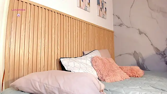 XXX chat uživo modela Fyre_divine