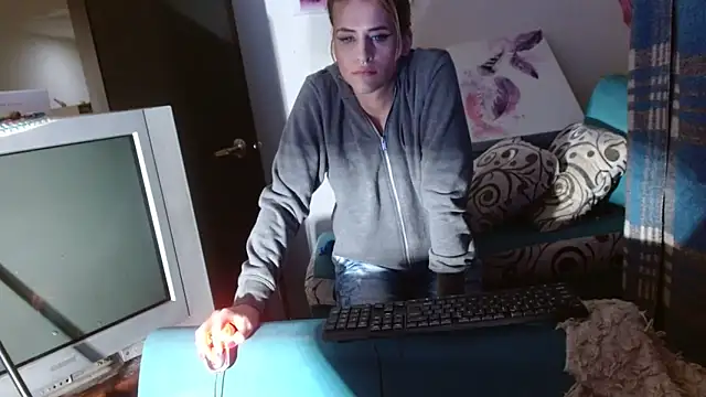 samanta_sexx21: онлайн-секс-чат