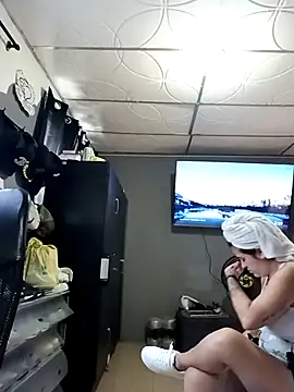 MariBelle1 Show in webcam