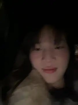 littleqiu élő XXX-chatje