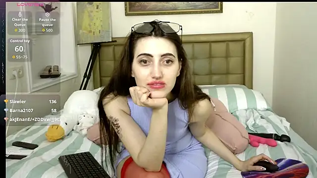 Show modela Iren na web-kameri