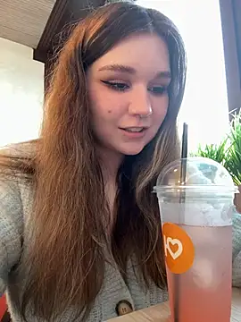 PumaShyXD élő XXX-chatje