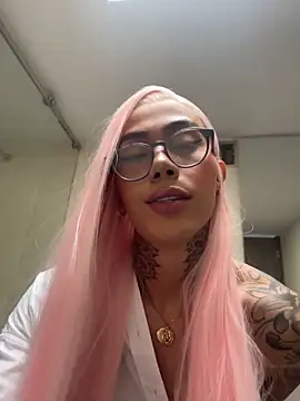 Chatroom XXX en direct de miss_tatiana_