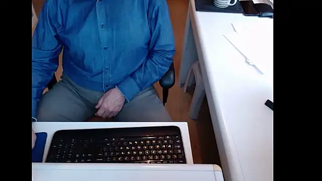 dutchpornkingのライブXXXチャット