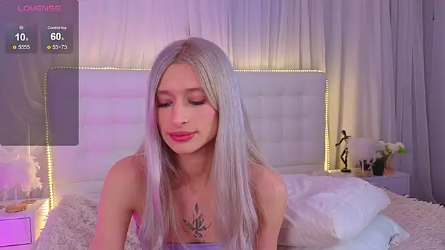 Monica_Leen Live XXX Chat