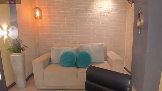 AmyRosse_X: онлайн-секс-чат