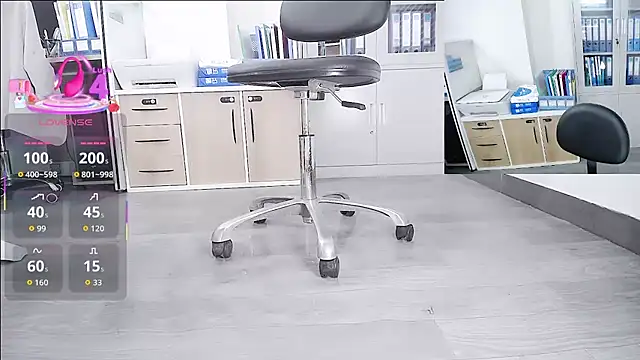 Saffron_10 webcam show