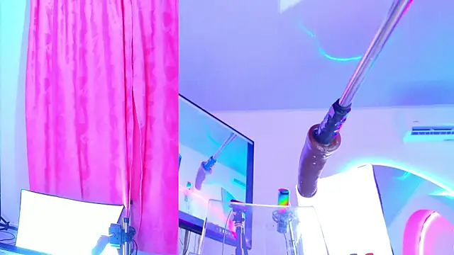 NathaxaLeans' Live XXX Chat