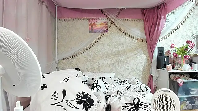 leila_bambi_ Live XXX-Chat