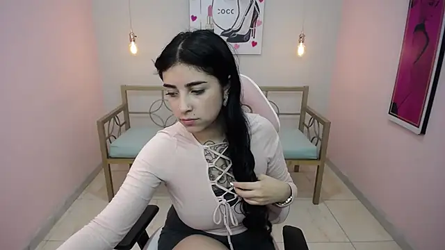 Chat XXX en directo de Adri_gomez_x