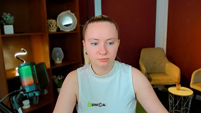 mila_glow1's Live XXX Chat