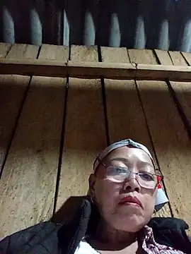 Agnes-baby Webcam Show