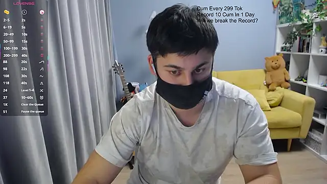 Tomguys: онлайн-секс-чат