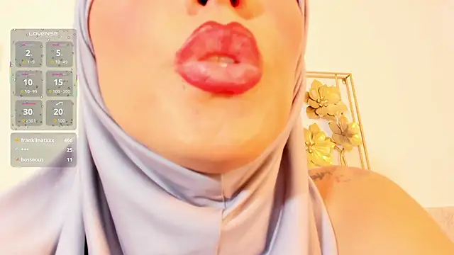 hanajameela Adlı Modelin Canlı XXX Sohbeti