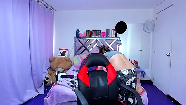 Luna_Analya Adlı Modelin Canlı XXX Sohbeti