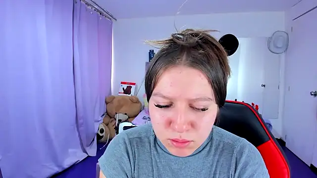 Chatroom XXX en direct de Luna_Analya