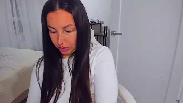 AvisFlowersのライブXXXチャット