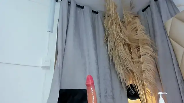 LunaCrop Chat XXX in diretta