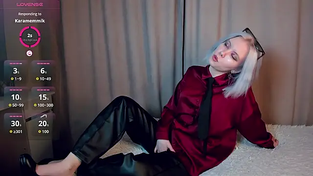 GoldenLenarz's Live XXX Chat