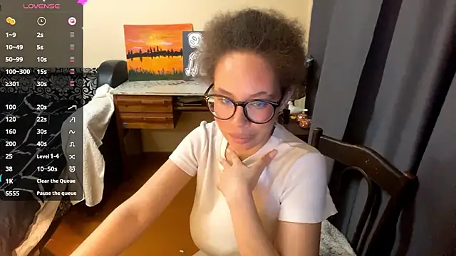 Chat XXX en directo de Selena_blom