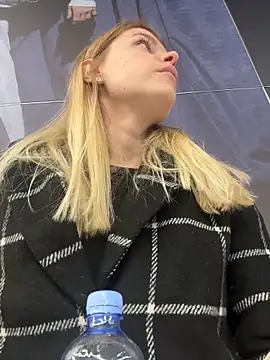 Živý XXX chat HarrietDart