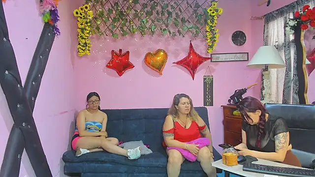 دردشة lesbiancuple الجنسية المباشرة