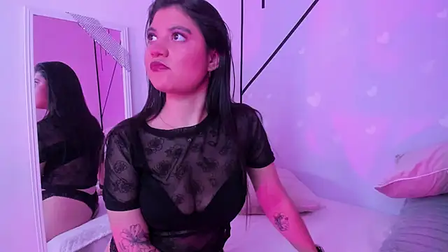 Chat +18 de DahliaCielo ao vivo