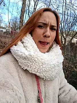 SlimBellaa 即時 XXX 聊天