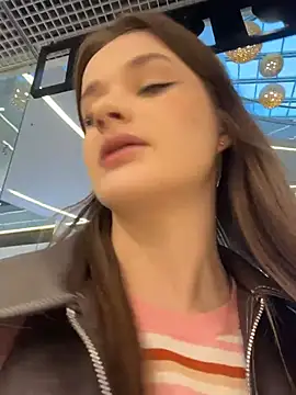 KittyQueeny: απευθείας συνομιλία ΧΧΧ