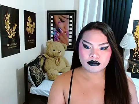 โชว์เว็บแคมของ TSbrianaHugeCock