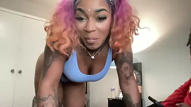 Creamesensation live XXX chat