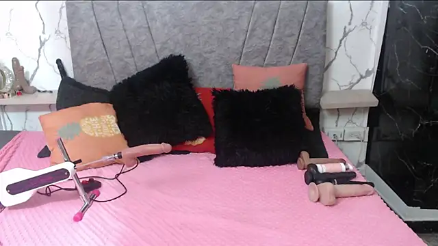 VIOLETTA-HOT élő XXX-chatje