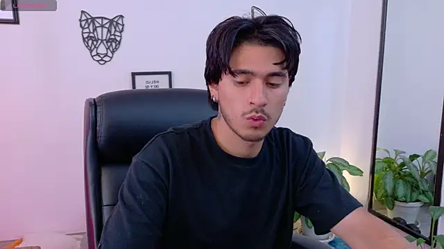 Elian_savoy Show Webcam