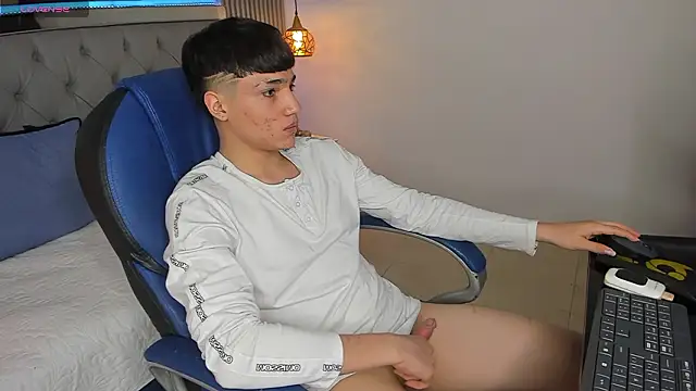 Chat +18 de SamBlack_ ao vivo