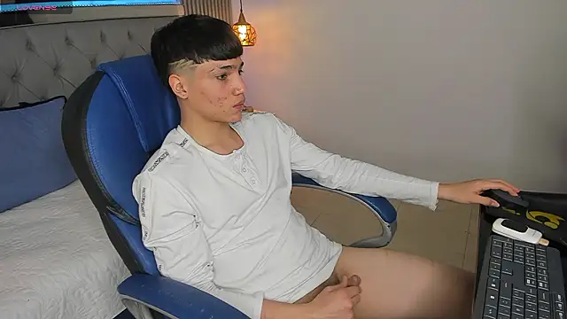 دردشة SamBlack_ الجنسية المباشرة