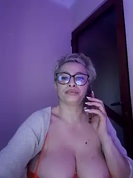 LunaBlaise Chat XXX in diretta