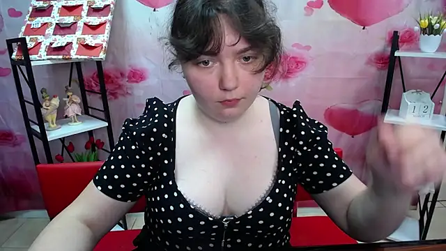 NeonilaLisova 现场XXX聊天