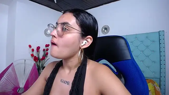 kathe-mills235 现场XXX聊天