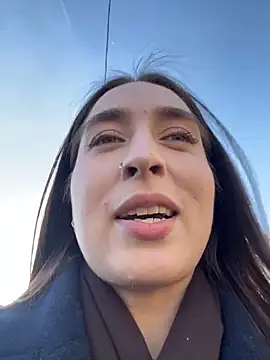 Holly_Play 现场XXX聊天