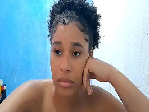 Chat XXX en directo de MadelynStamant