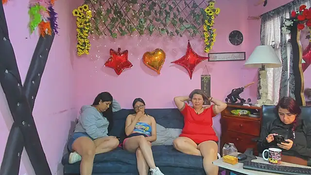 lesbiancuple Chat XXX live