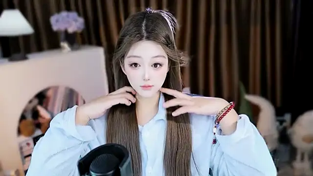 XXX chat uživo modela Umi-UmiUmi