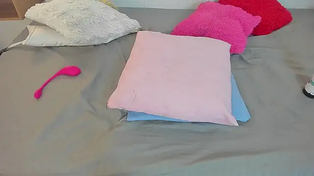 mask_red_girl 即時 XXX 聊天