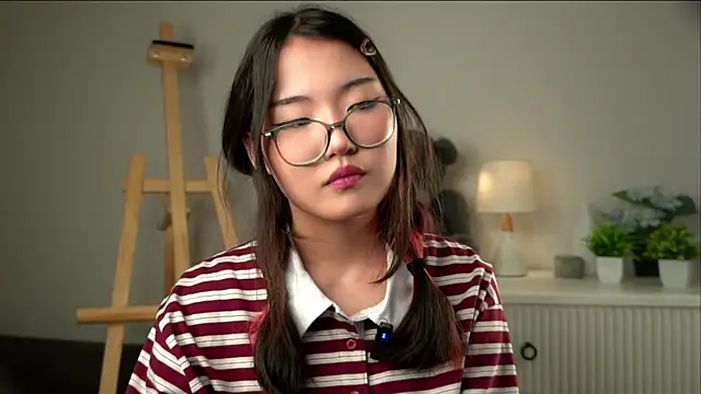 XXX chat uživo modela NelleMihalko