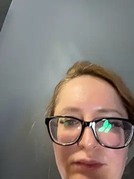 Czat XXX na żywo – coy_girl_