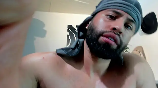 Chat +18 de BENEDIICK ao vivo