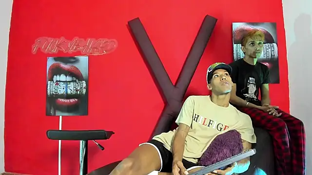 Show webcam de BOYS_PLAY